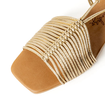 Eva Flats Sandals - Gold