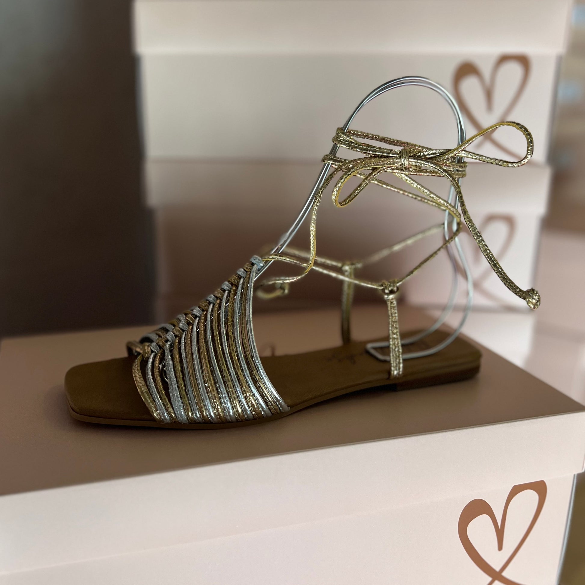 Eva Flats Sandals - Gold/Silver