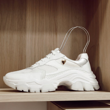 Zakia Sneakers - White