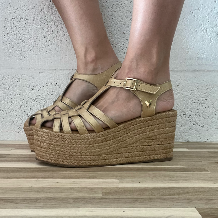 emmanuela sandals