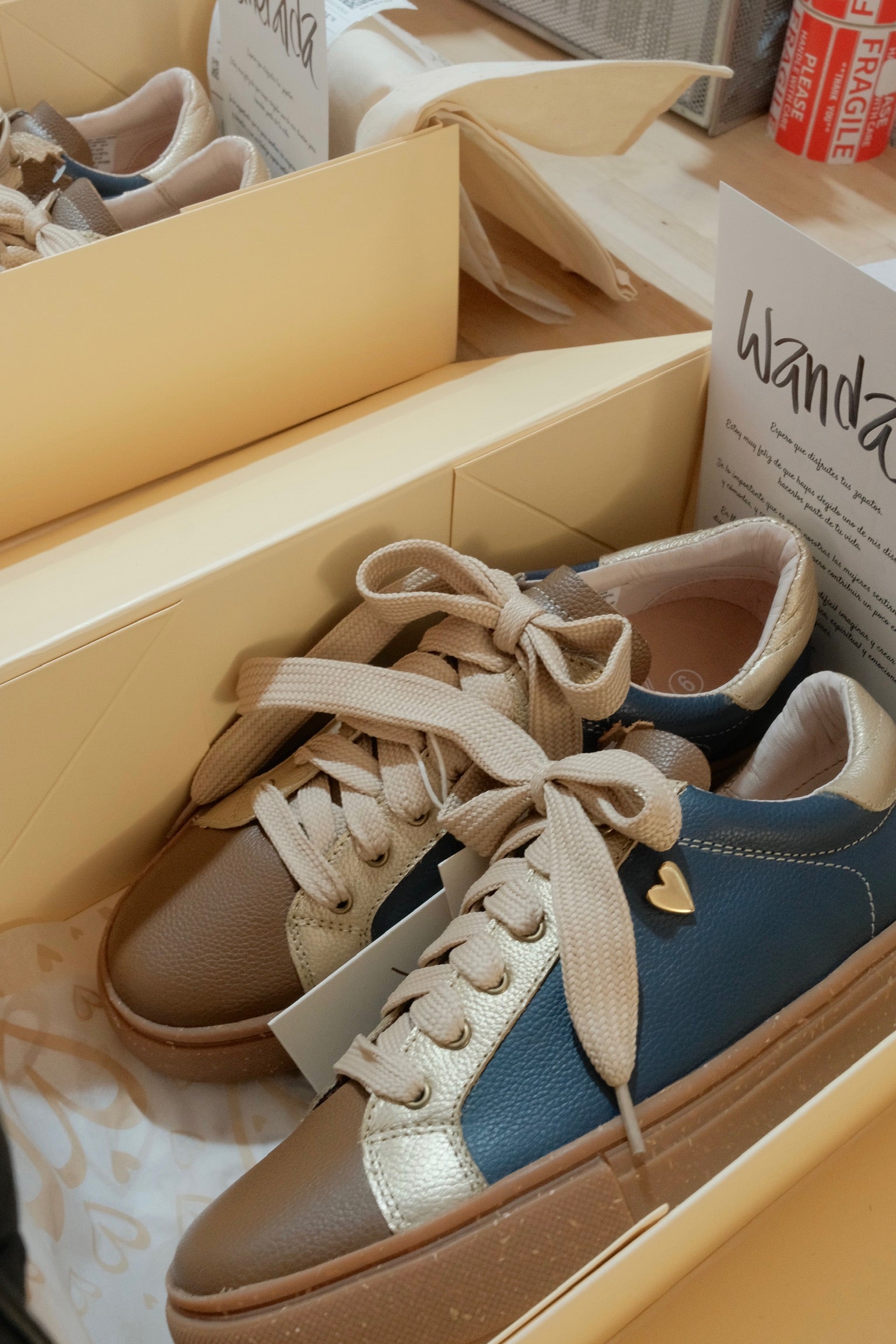 Gaia Sneakers - Blue Cocoa