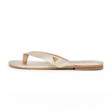 Antonella Flats Sandals - Dorado