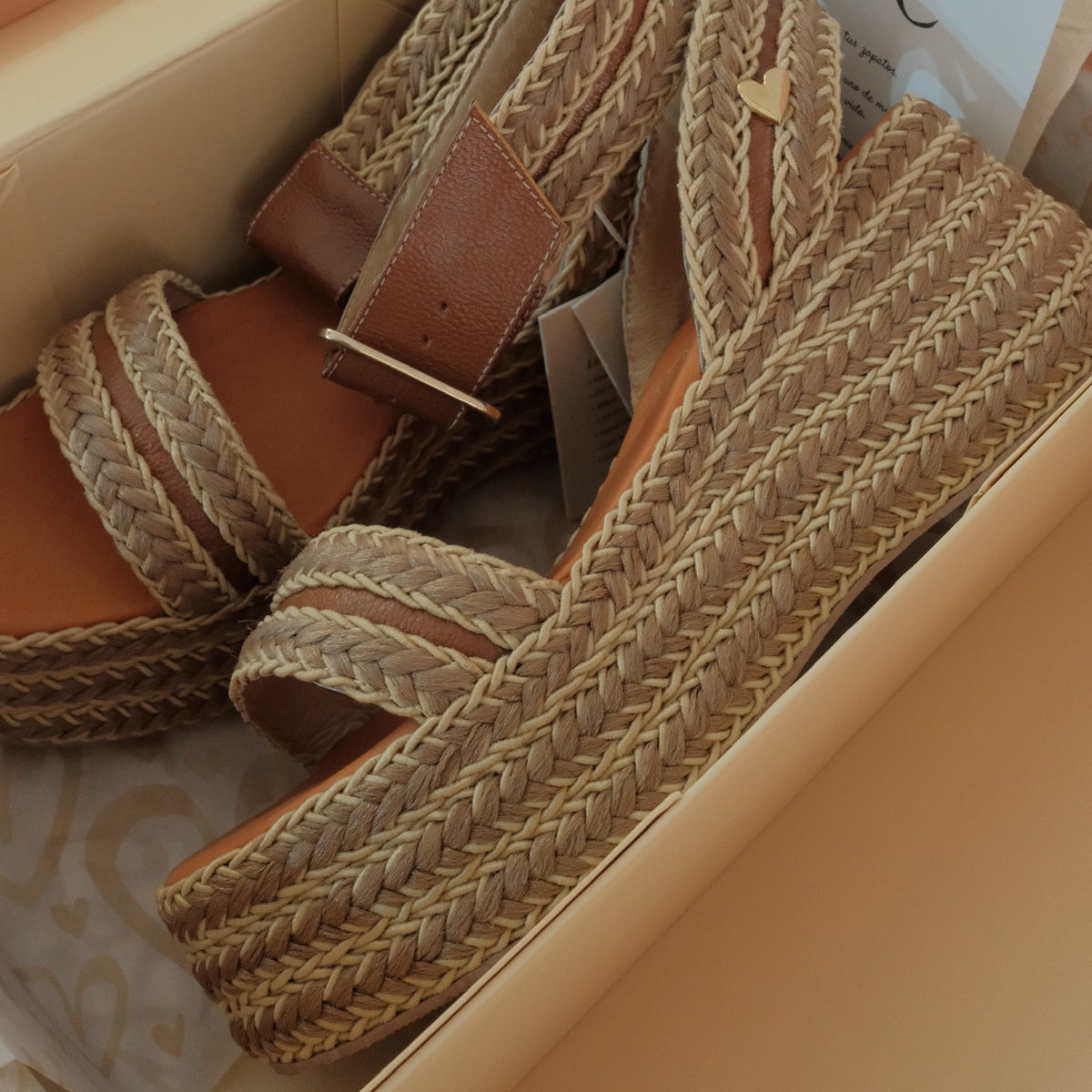 Isis Sandals - Camel