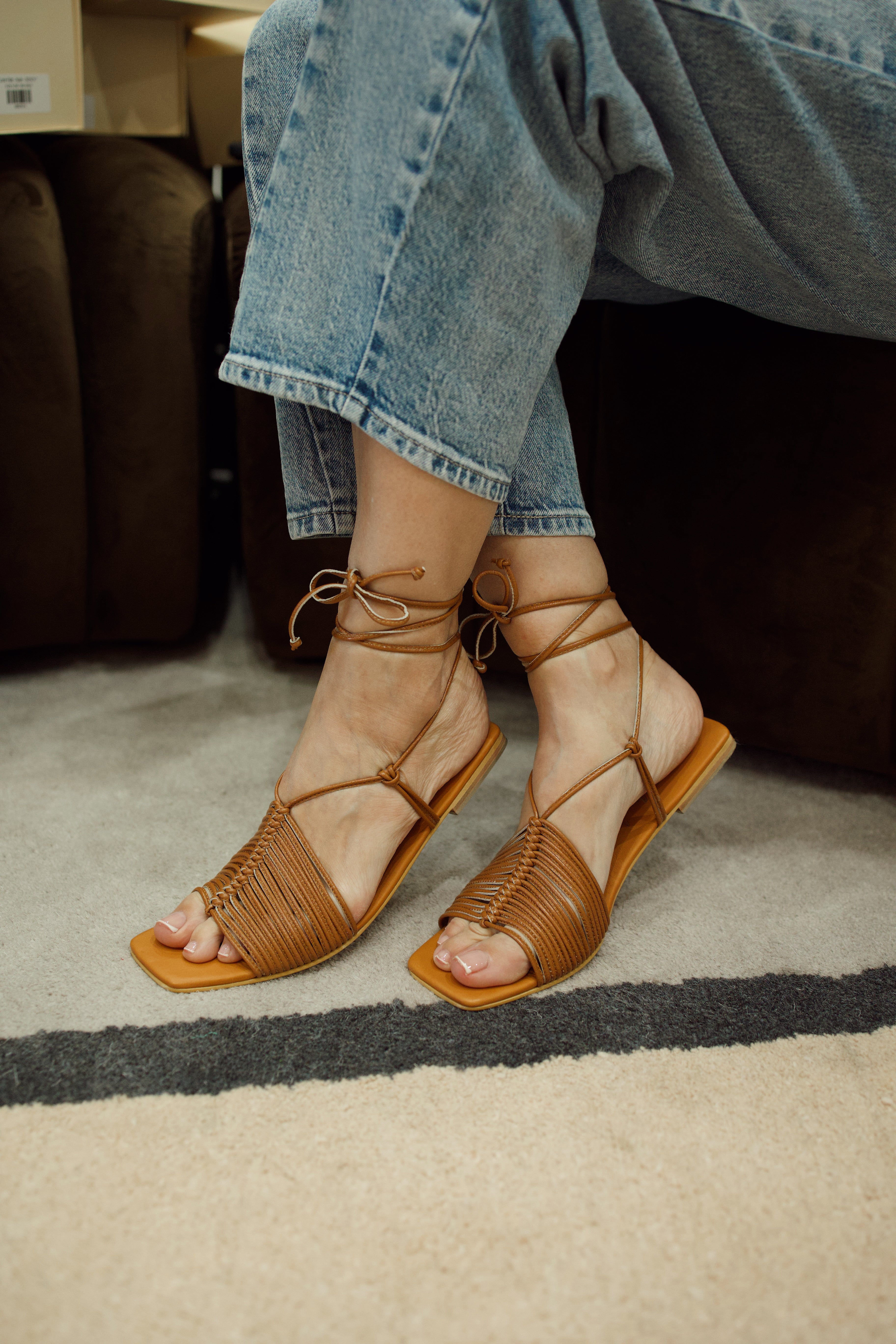 Eva Flats Sandals - Camel