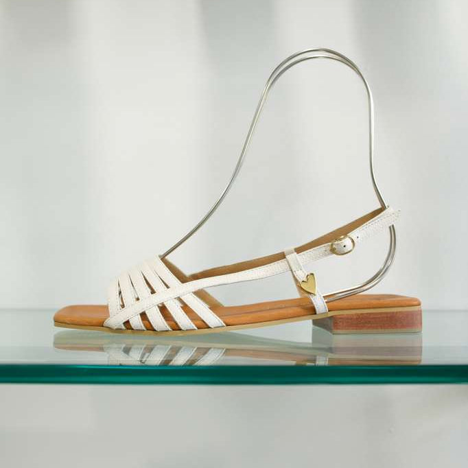 Lissa Flat Sandals - White