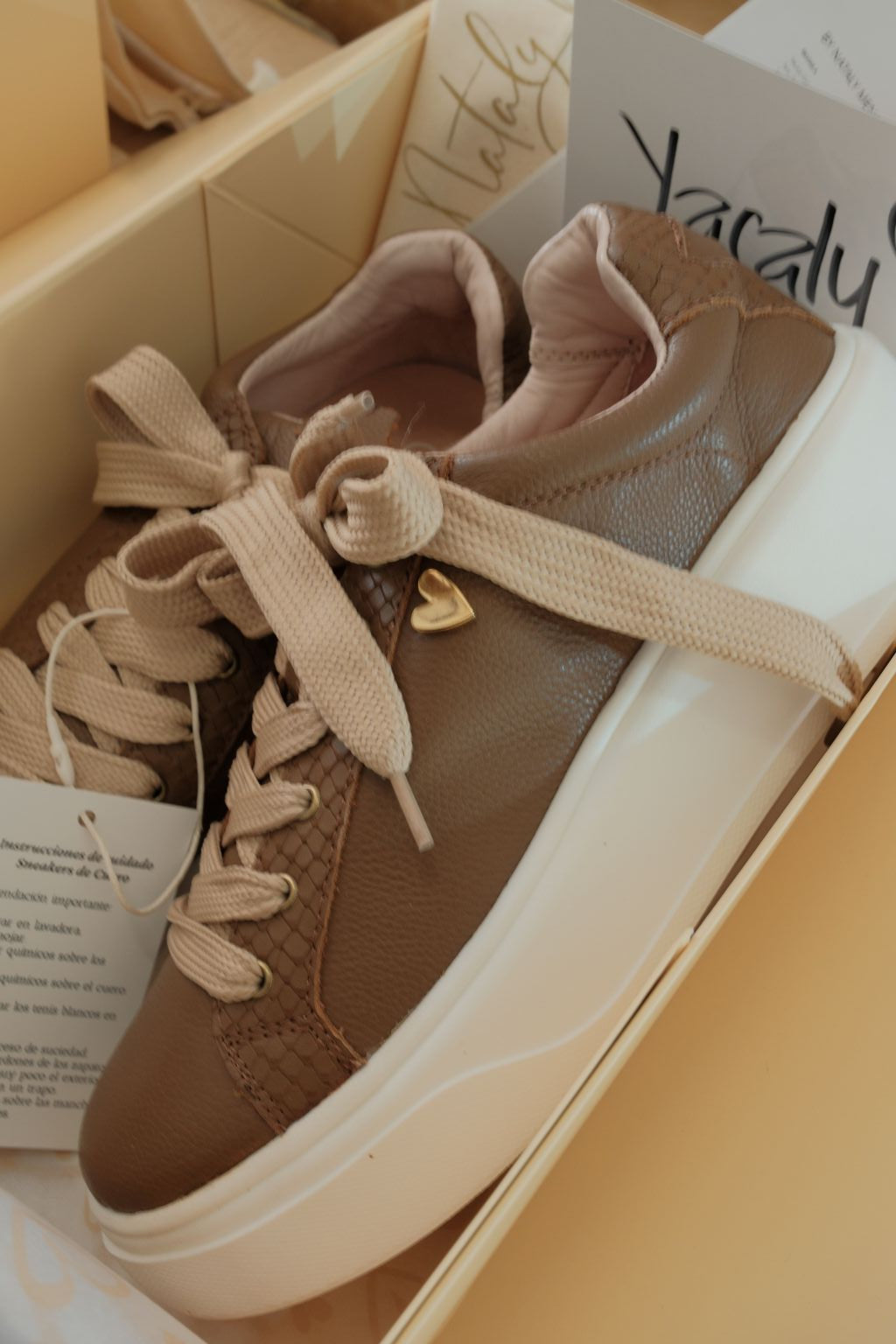 Briana Sneakers - Cocoa [ Deluxe ]