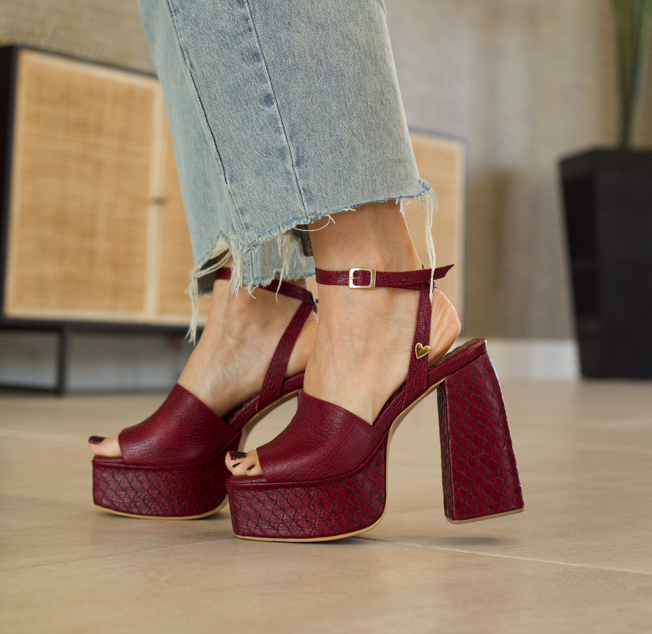 Amara High Heels - Burgundy