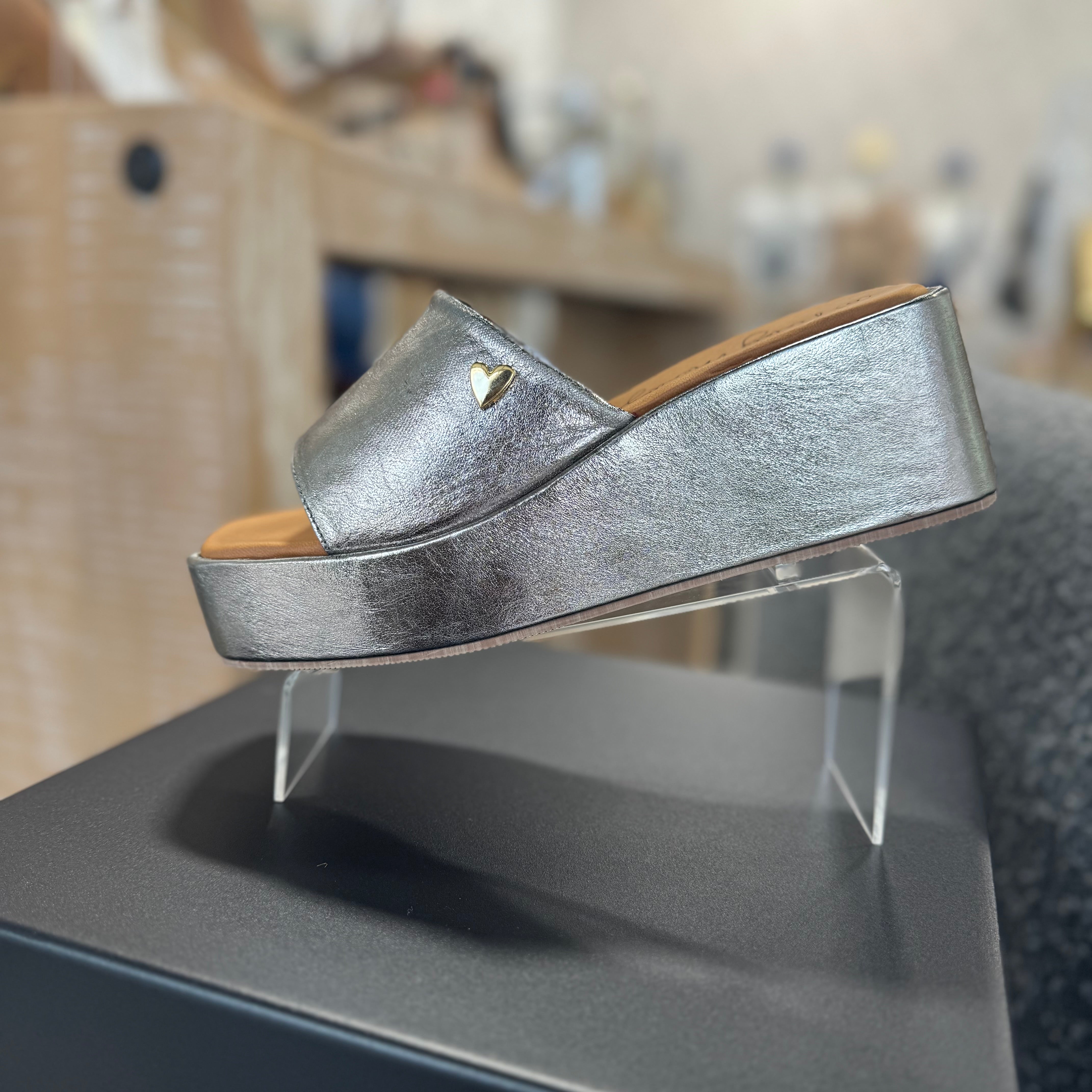 Beth Sandals - Silver by Nataly Mendez, Genuine leather upper material Genuine leather insole lining Hand made 2.5 inch heel height 1.2 inch platform Wide band upper Open toe Slide style