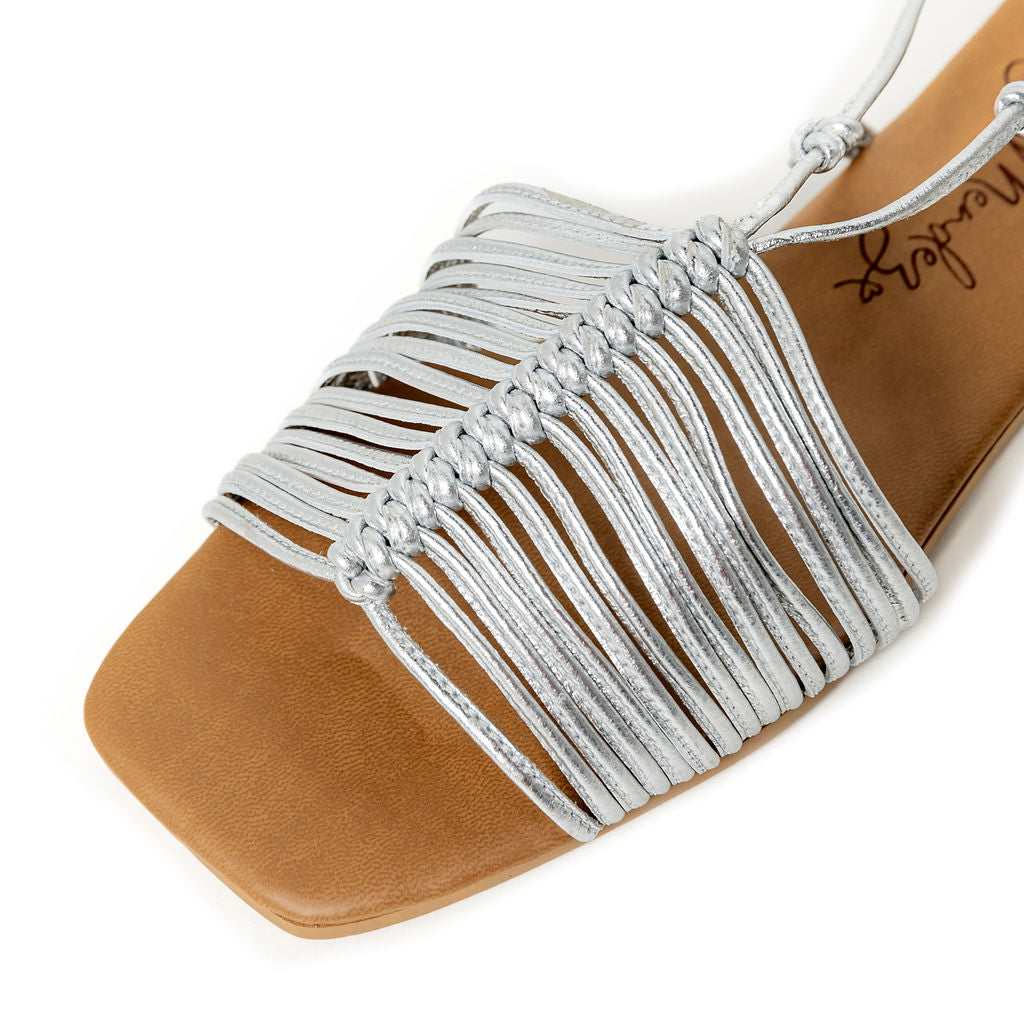 Eva Flats Sandals - Silver by Nataly Mendez, Upper material made of genuine leather Genuine leather lining Flexible rubber sole Heel height .5 cm Handmade