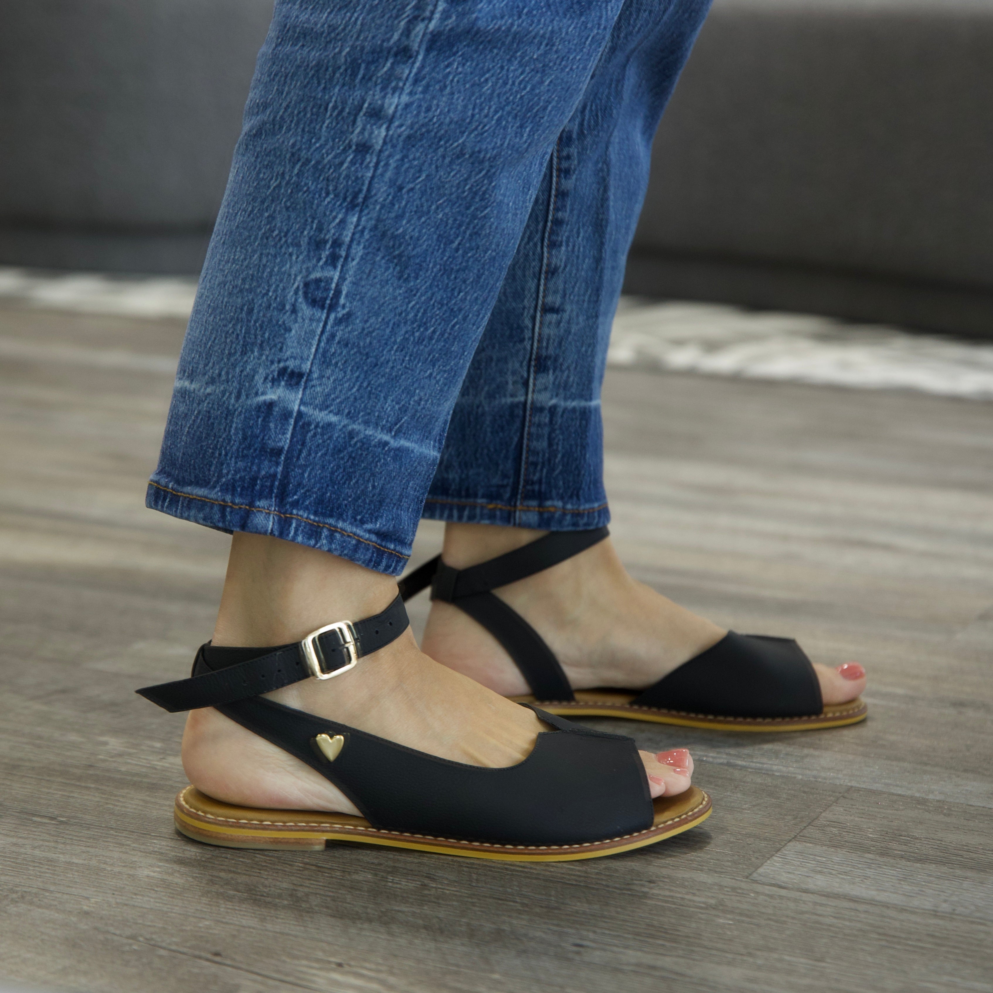 Jess Flat Sandals - Black by Nataly Mendez,Genuine leather; Insole lining made of leather Italian, Heel height .5 cm Handmade