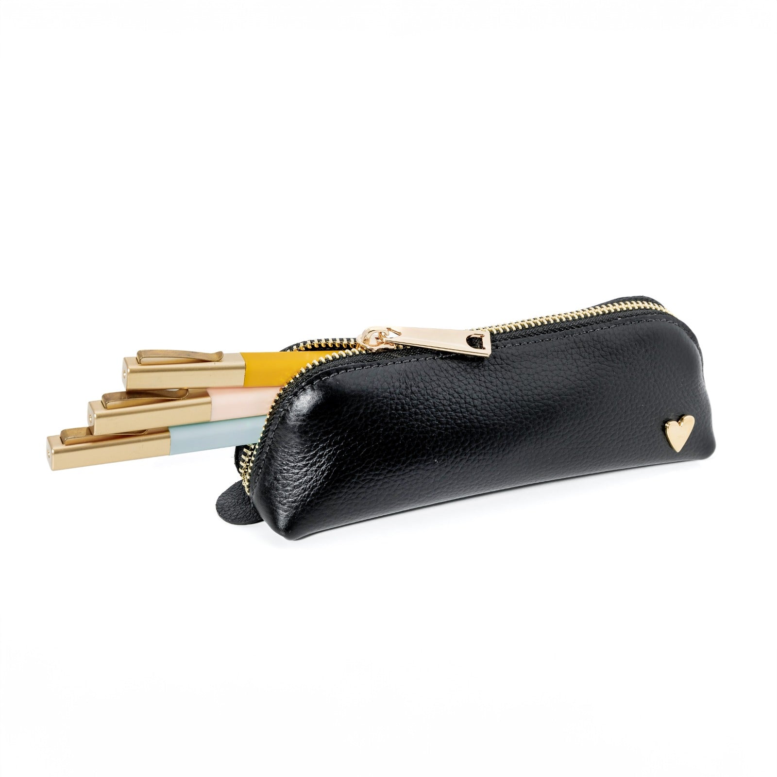 Pencil Case - Black by Nataly Mendez, El portalapices no incluye los marcadores mostrados en la imagen. Genuine Leather Signature Heart Fits about 15 pencils or pens Designed to stand in their own 2" H, 6.5" W, 2" D