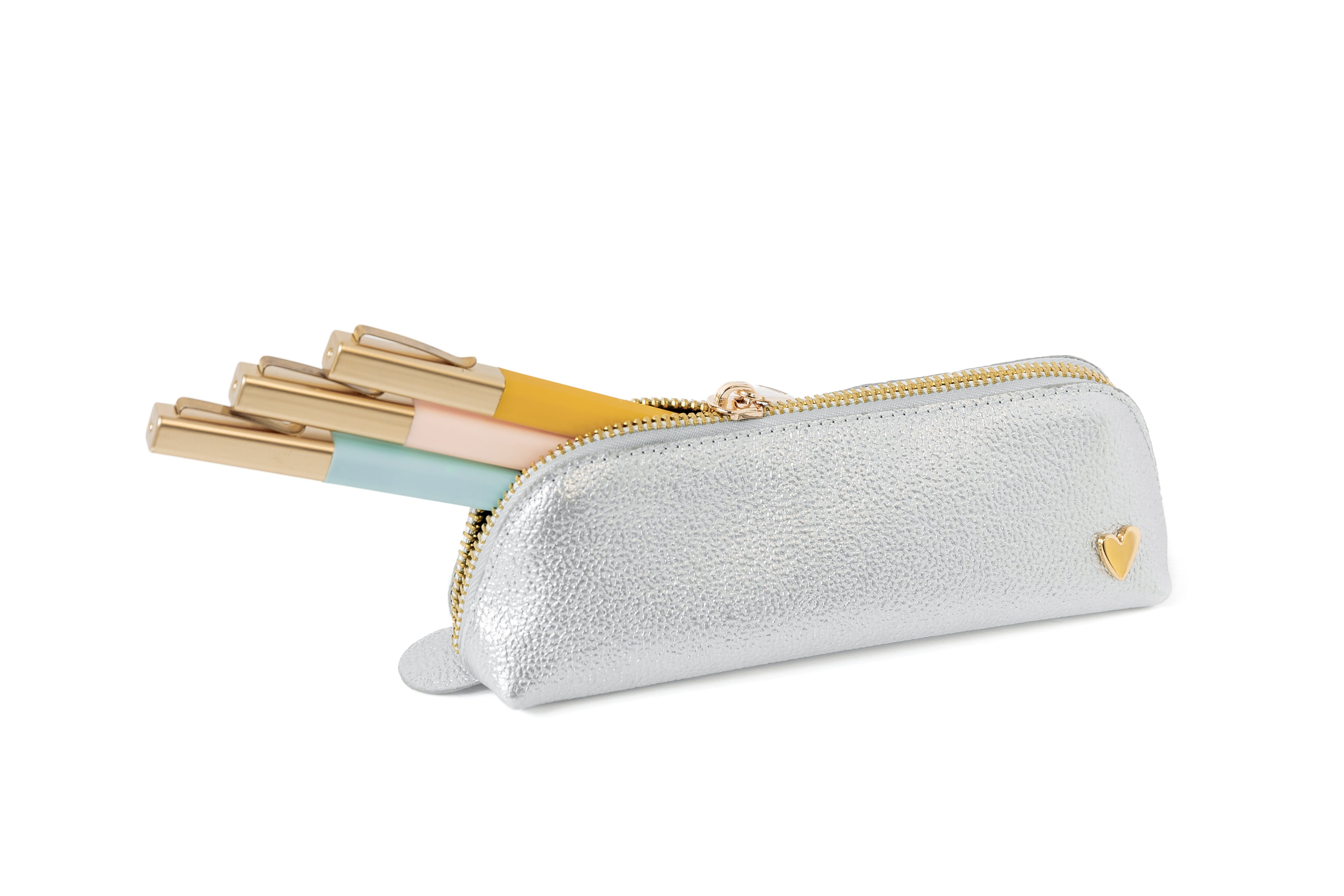 Pencil Case - Silver by Nataly Mendez, El portalapices no incluye los marcadores mostrados en la imagen. Genuine Leather Signature Heart Fits about 15 pencils or pens Designed to stand in their own 2" H, 6.5" W, 2" D