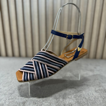 Veronica Flats Sandals - Blue