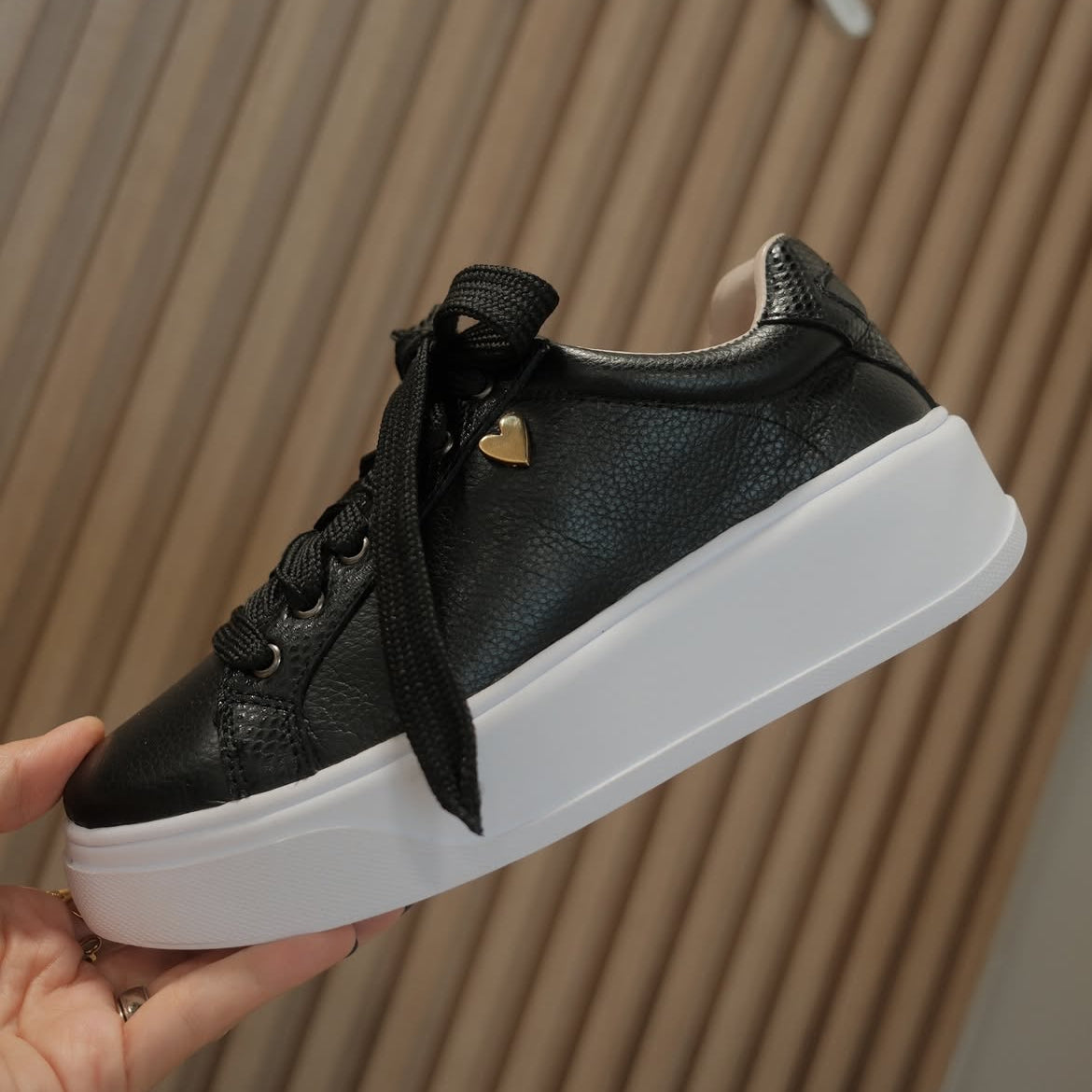 Briana Sneakers - Black [Deluxe]