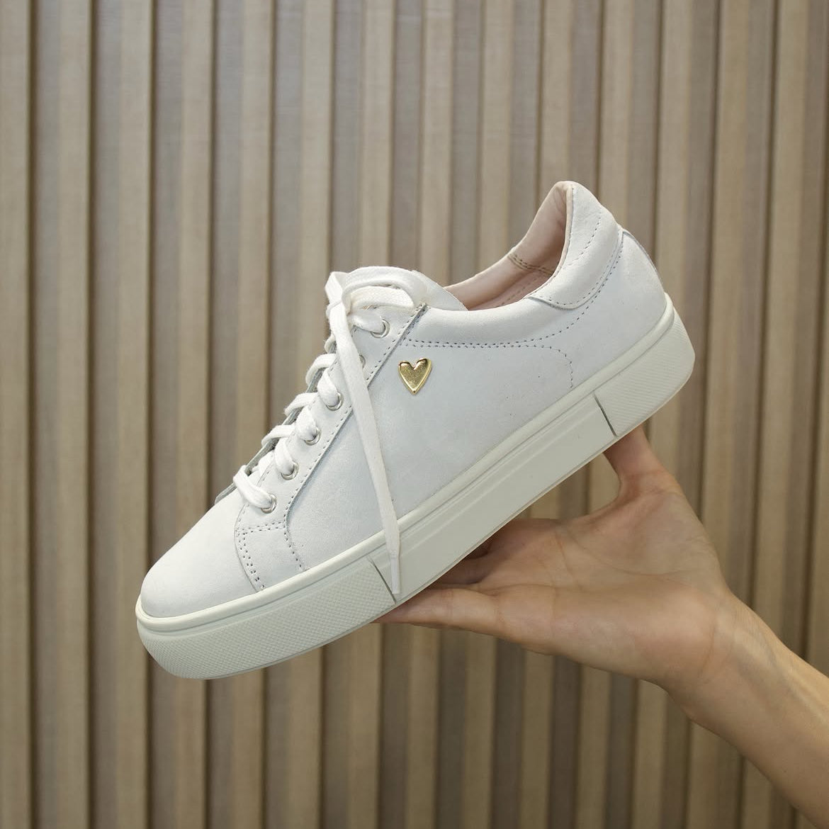 Gaia Sneakers - Off White