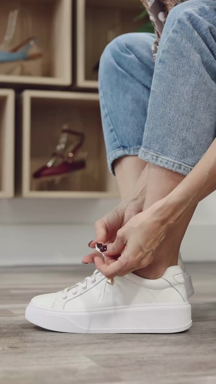 Briana Sneakers - Blanco
