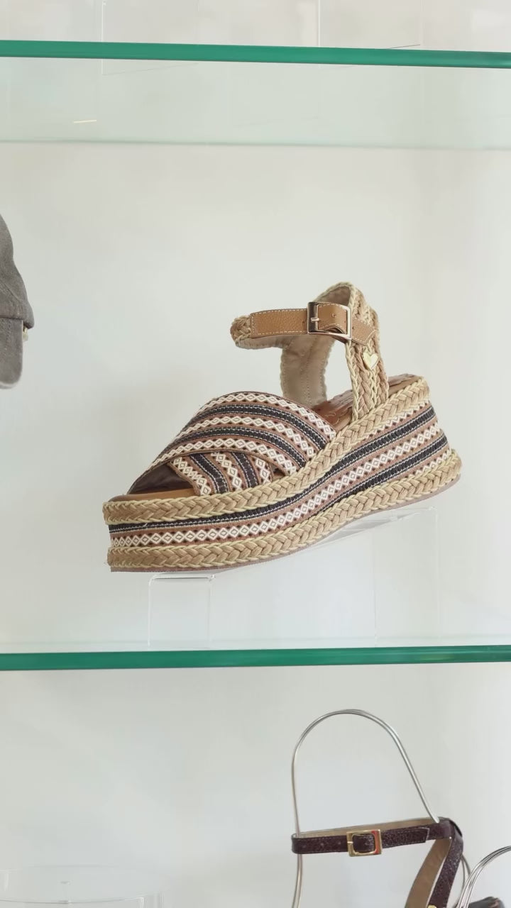 Kamila Sandals - Camel