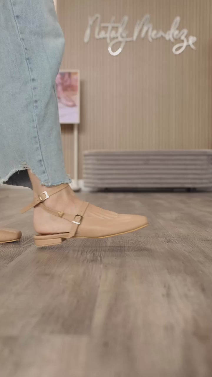 Scarlett Flats - Nude by Nataly Mendez, Genuine leather upper material, Adjustable, Leather insole lining, Flexible rubber sole
Low block heel, Squared toe
Handmade, 0.80 inch heel height
0.20 inch platform