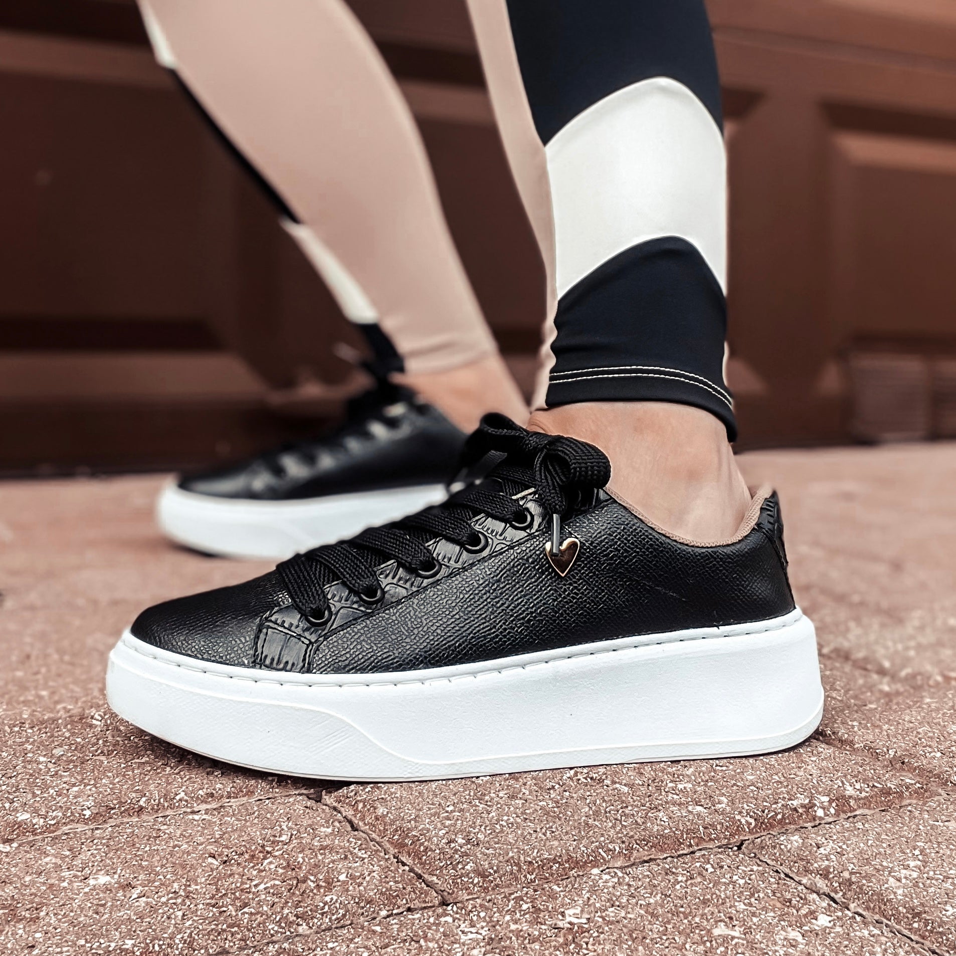 Ladies black best sale flatform trainers