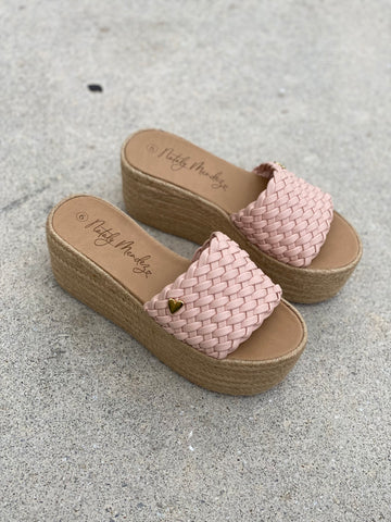 Jane Pink Sandals by Nataly Mendez Its base or platform is lined in natural fique. Vegan leather upper Insole made of vegan leather.