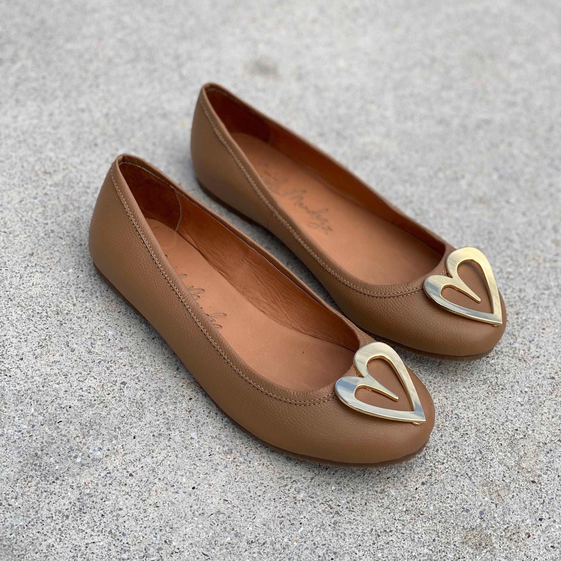 Ballerina Pipa - Camel by Nataly Mendez. Leather upper material Insole lining made of leather Heel height .5 cm